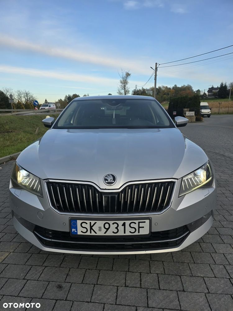 Skoda Superb 2.0 TDI 4x4 L&K DSG - 3