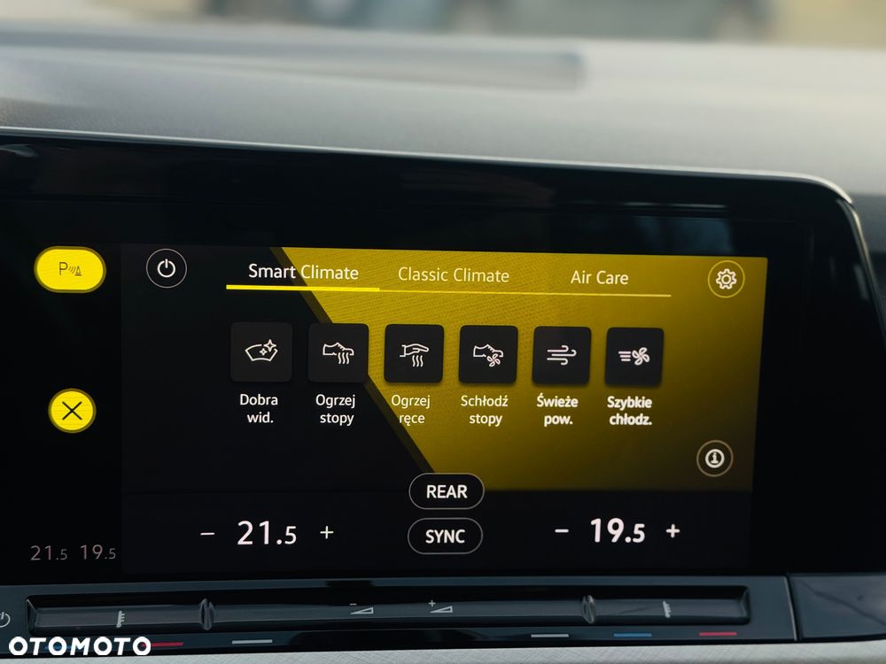 Volkswagen Golf 2.0 TDI SCR DSG IQ.DRIVE - 17