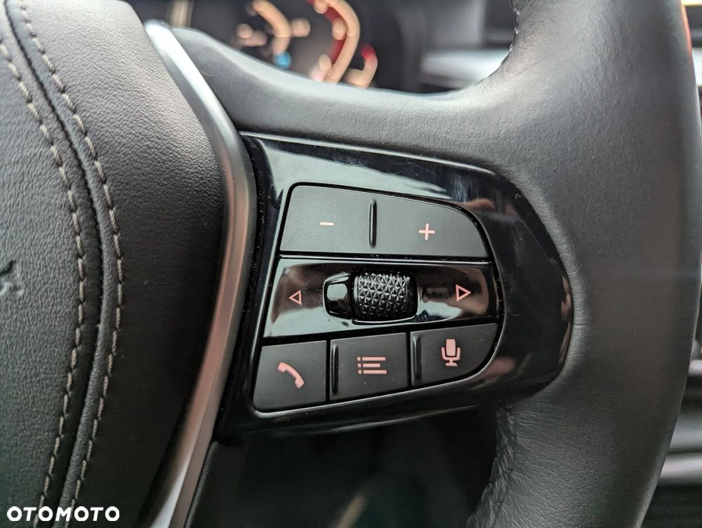 BMW Seria 5 520d Touring Sport Line - 16