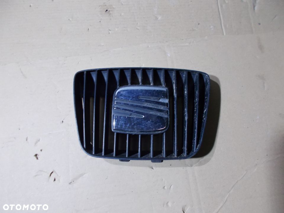 EMBLEMAT ZNACZEK SEAT IBIZA III - 1