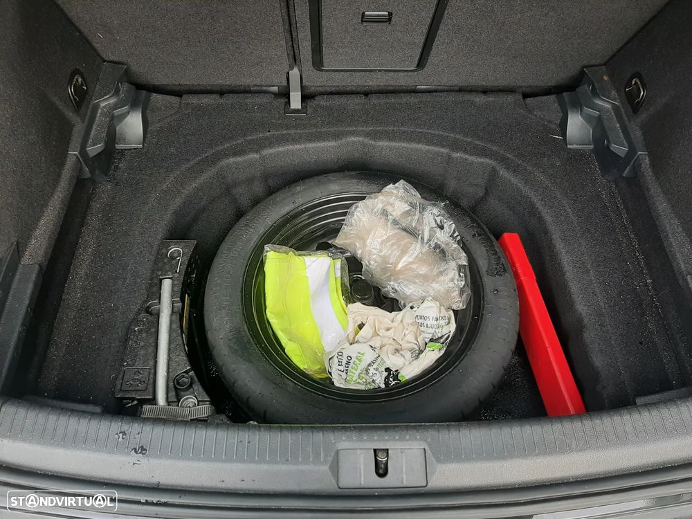 VW Golf 1.6 TDI BlueMotion DSG Comfortline - 25