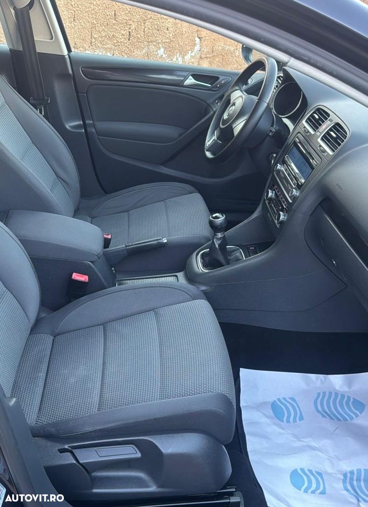 Volkswagen Golf 1.6 TDI DPF BlueMotion Technology Comfortline - 9