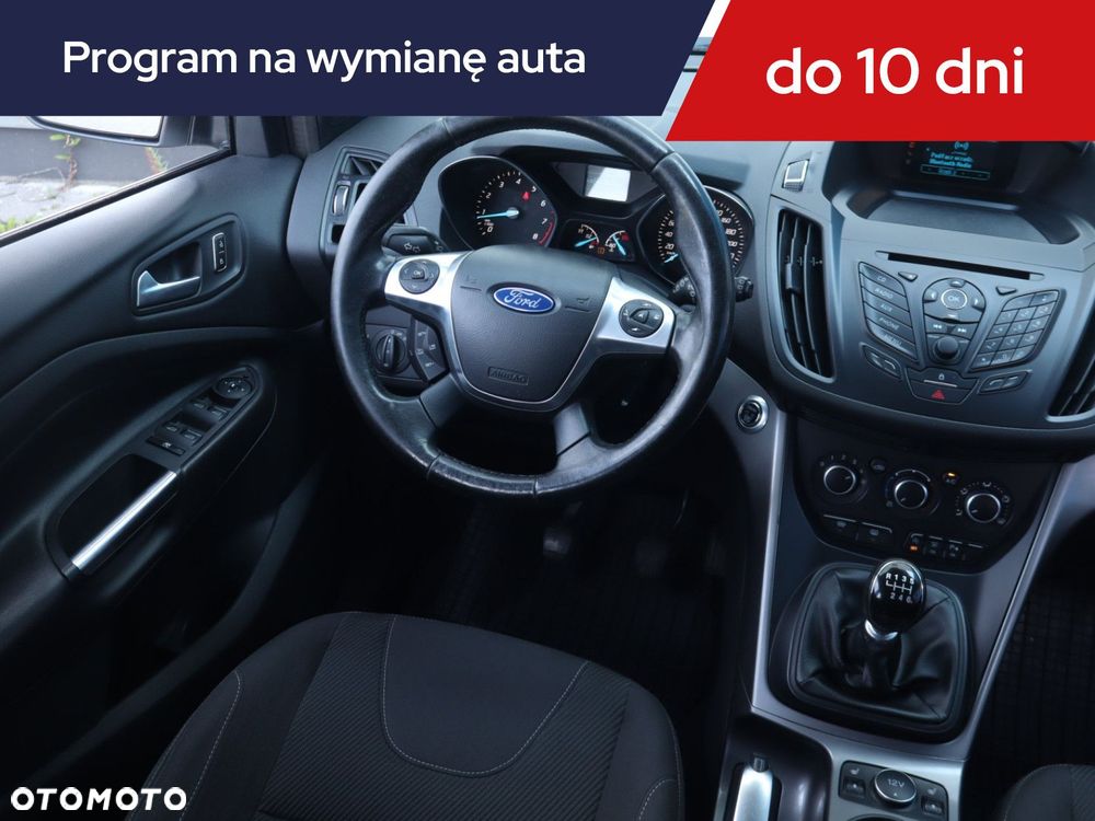 Ford Kuga - 9