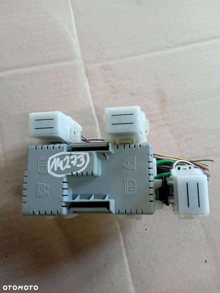 FORD SKRZYNKA BEZPIECZNIKÓW BS7T-14K131-CA - 1