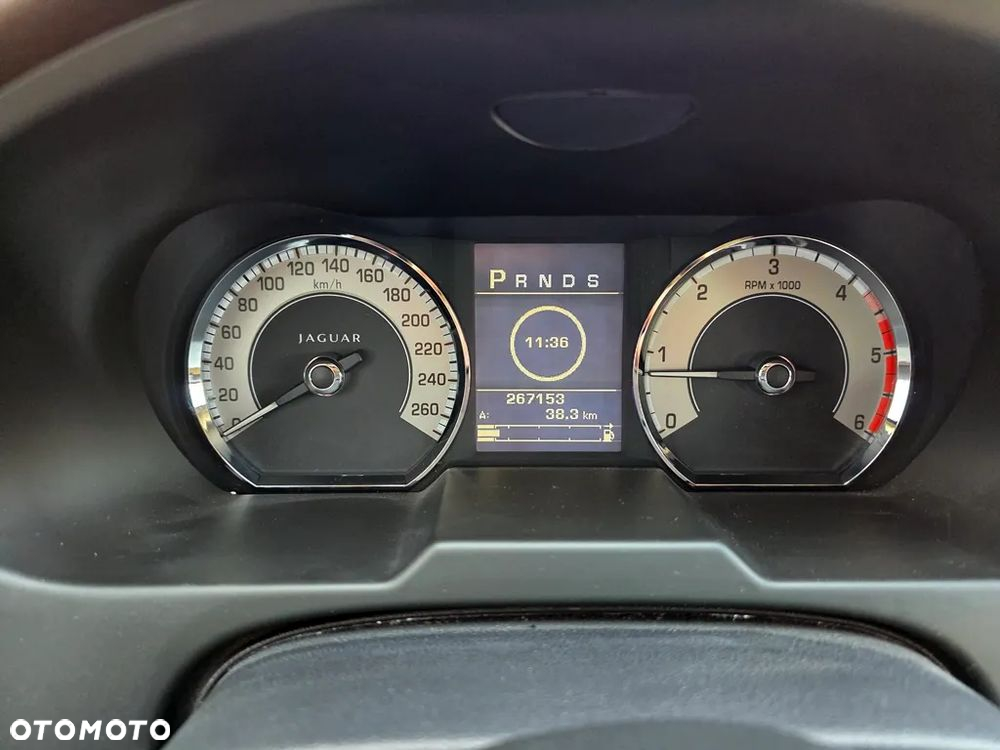 Jaguar XF 3.0 V6 D Premium Luxury - 16
