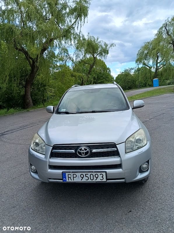 Toyota RAV4 2.0 VVT-i Premium - 9