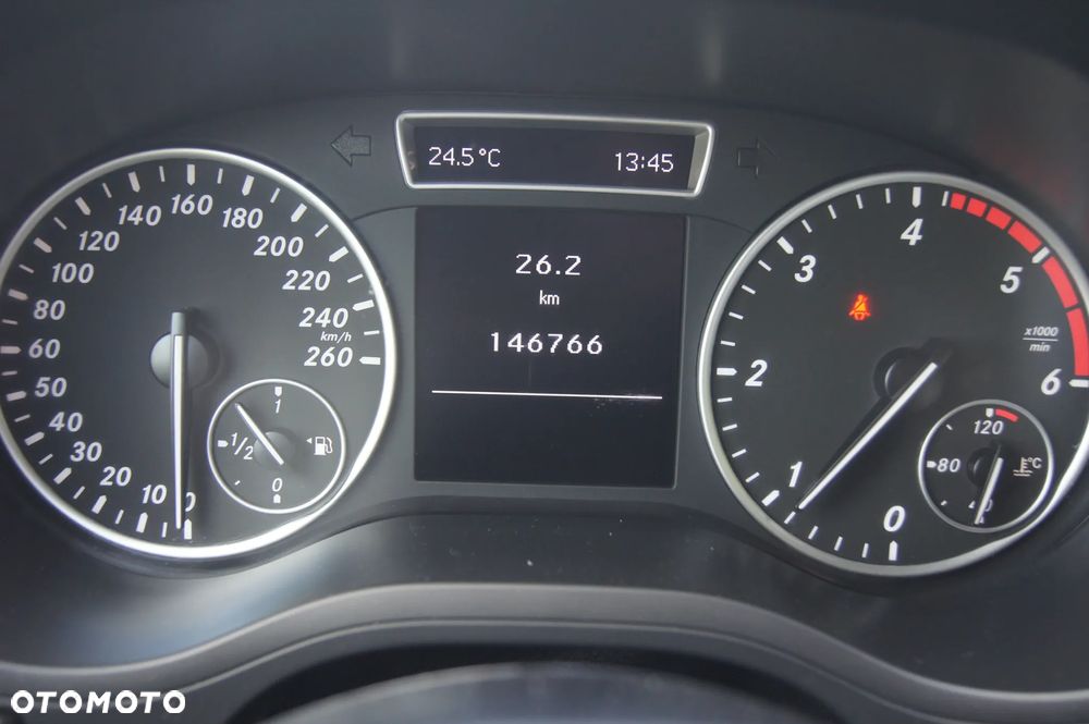 Mercedes-Benz Klasa B 180 CDI (BlueEFFICIENCY) - 13