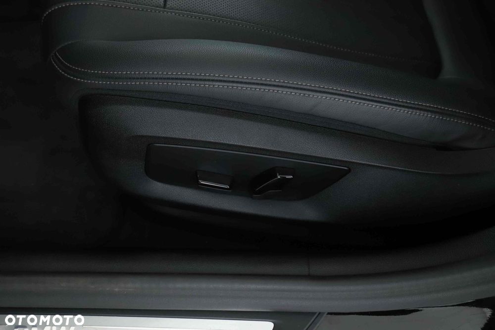 BMW Seria 5 - 16