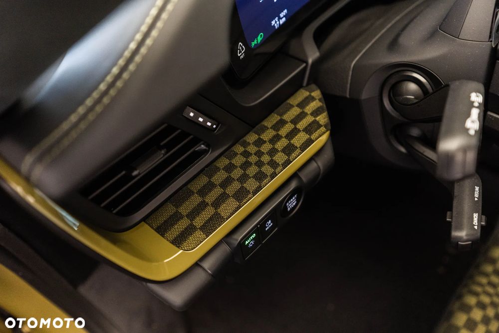 Porsche 911 Carrera T-Hybrid Spirit 70 - 36