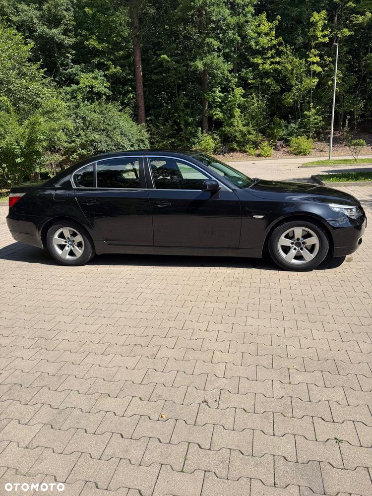 BMW Seria 5 520d - 3
