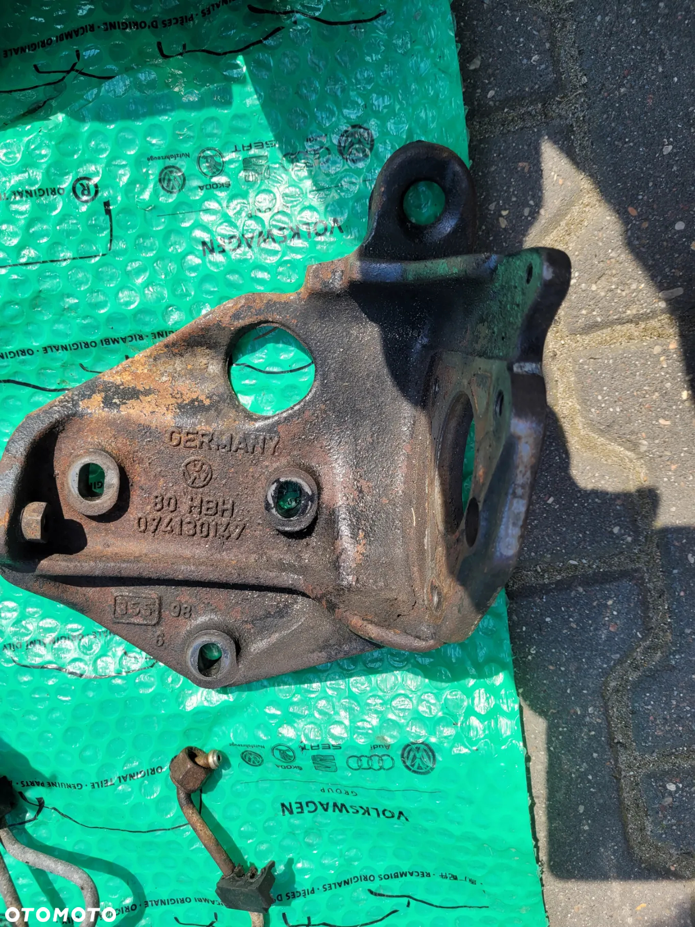 ORYGINALNY OSPRZĘT SILNIKA VW T4 2.4 TDI - 30