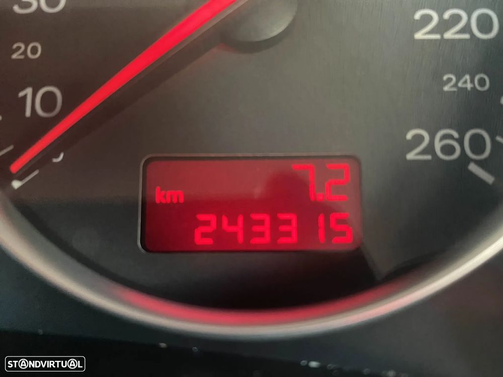 Audi A4 1.9 TDI m6 - 6