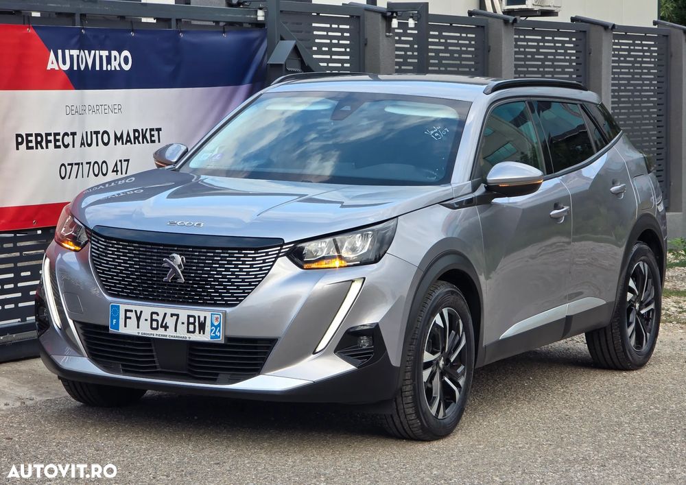 Peugeot 2008 PureTech 130 EAT8 GT Pack - 8