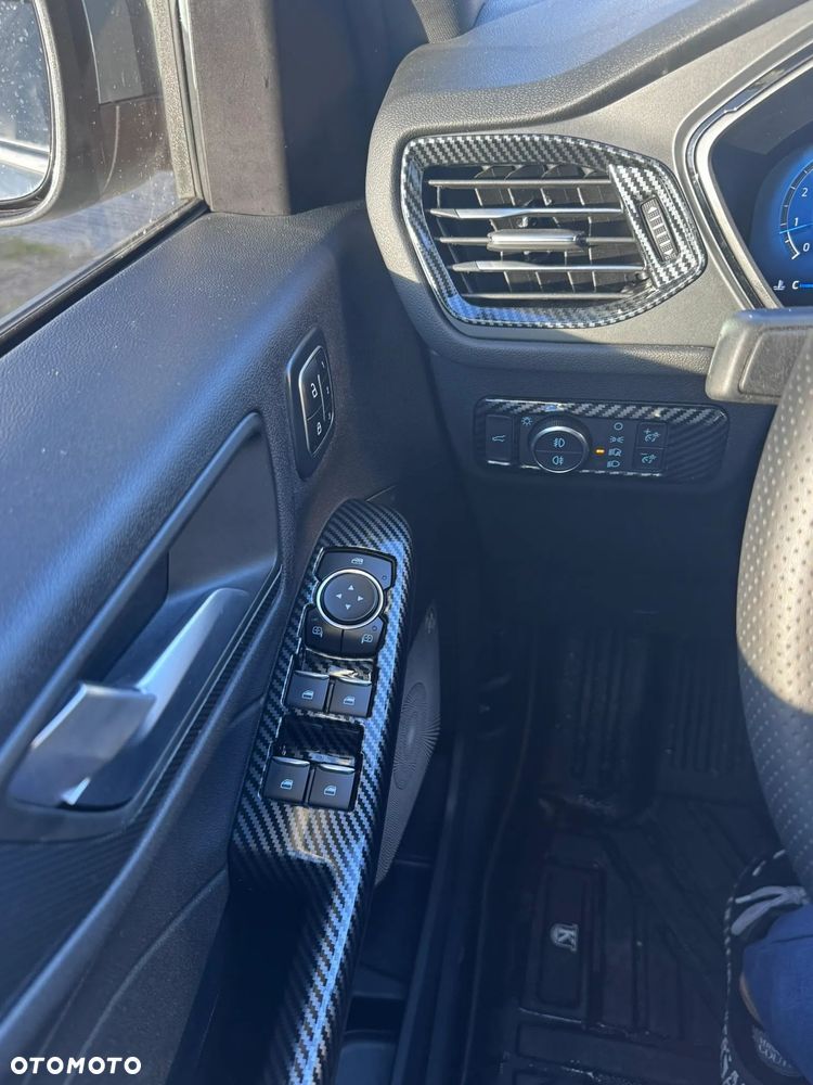 Ford Escape - 9