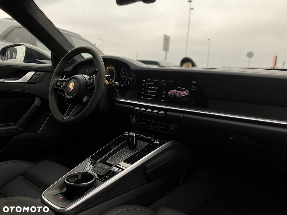 Porsche 911 Turbo S - 27