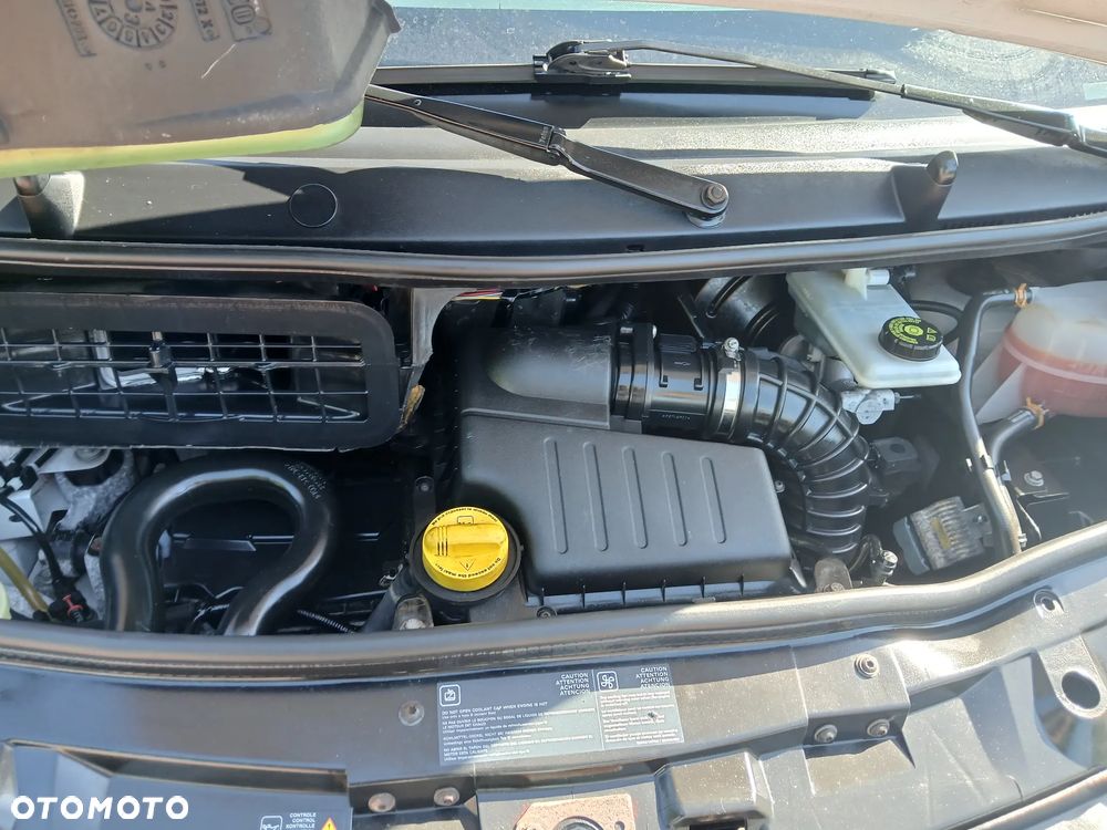 Opel VIVARO - 15