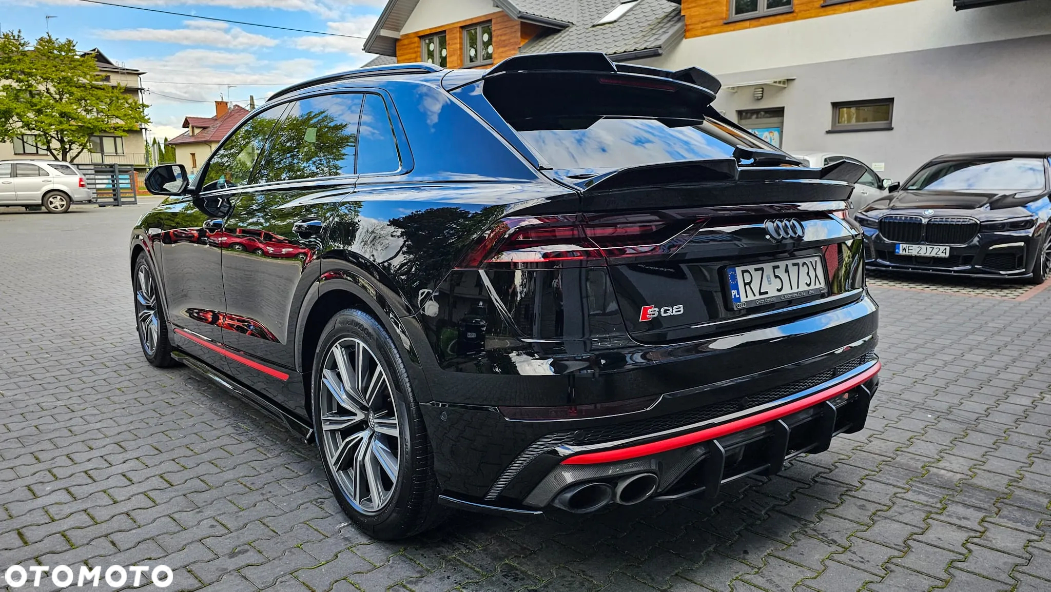 Audi SQ8 - 8