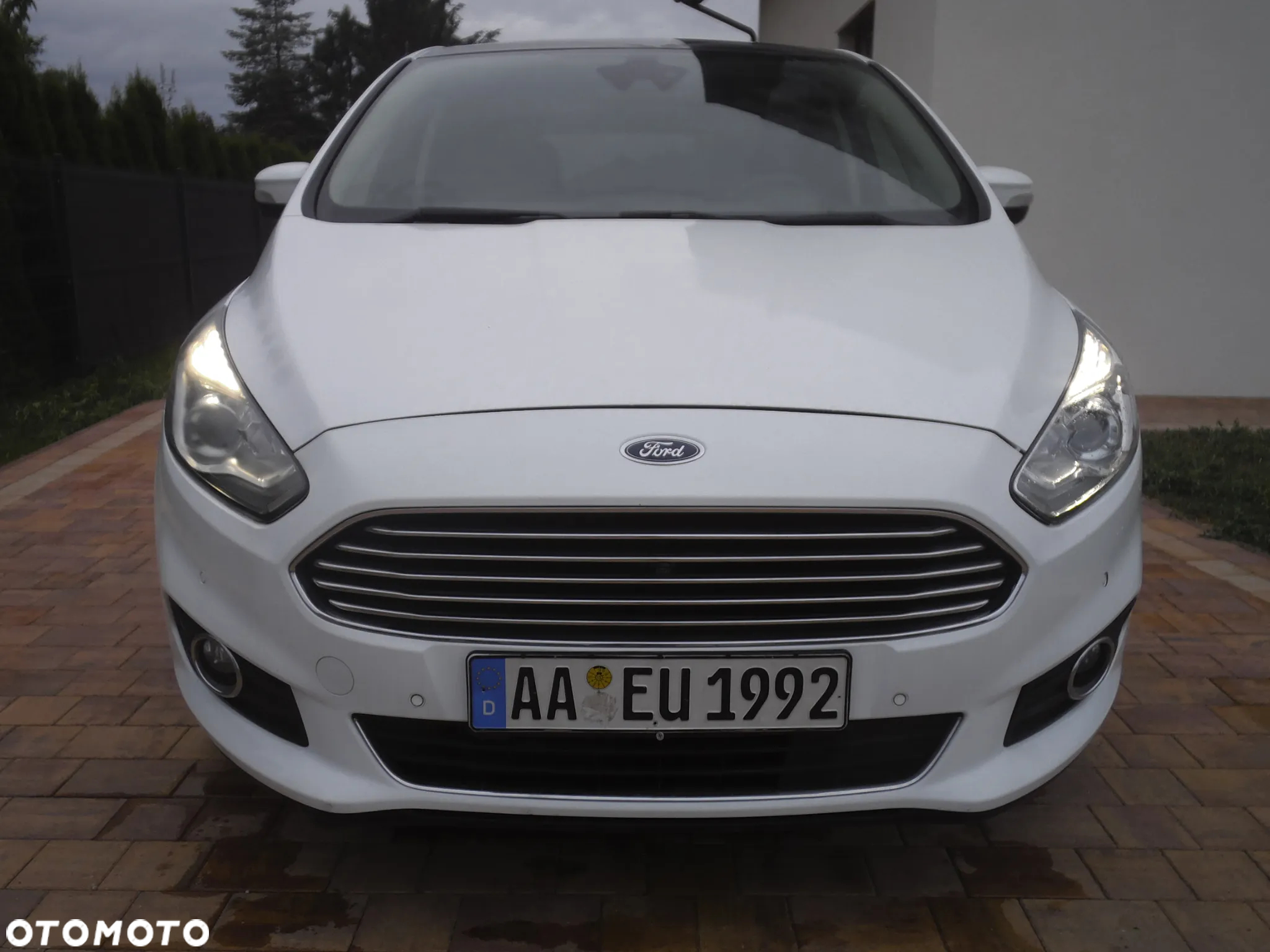 Ford S-Max 2.0 TDCi 4WD Titanium PowerShift - 9