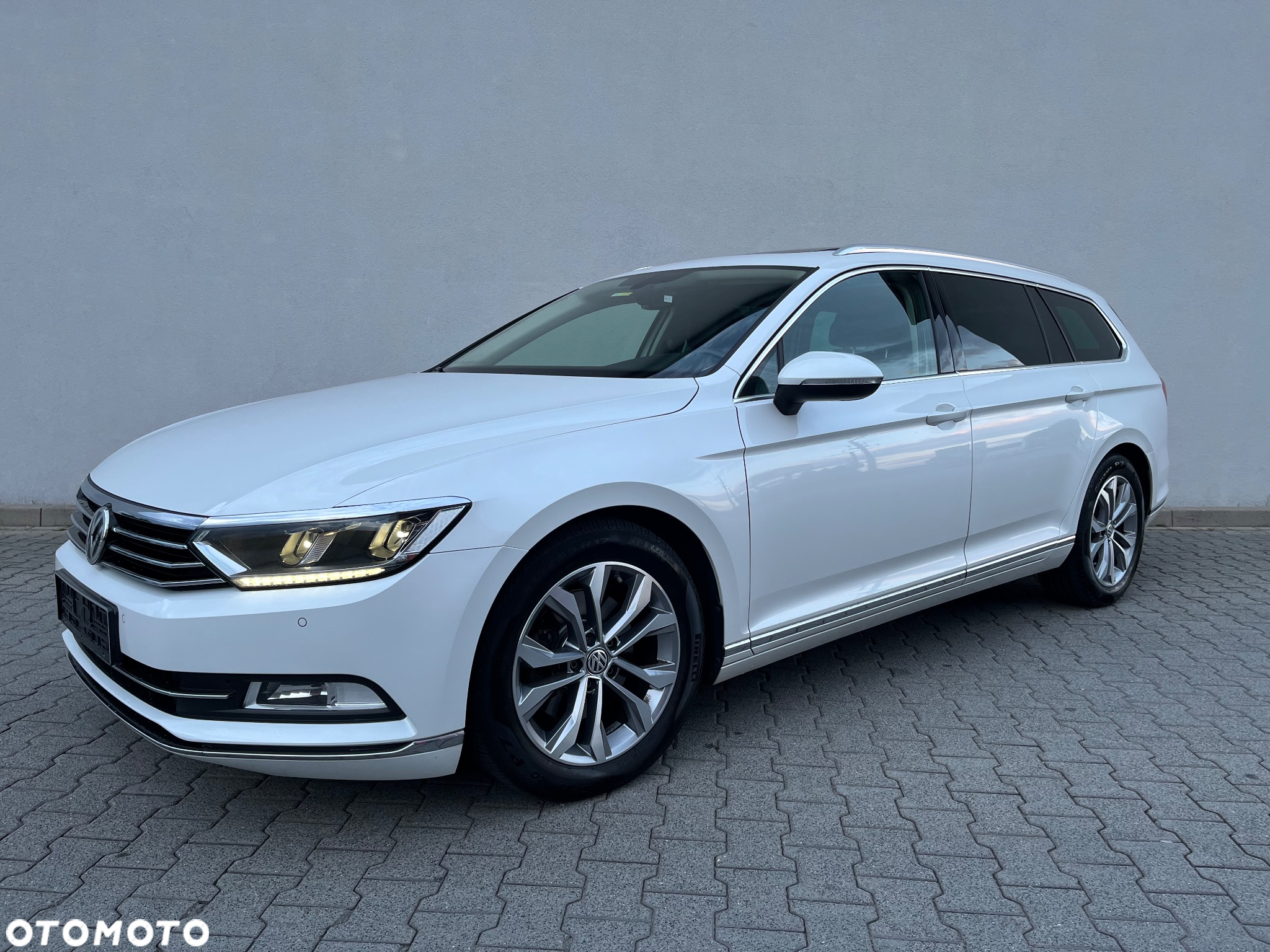 Volkswagen Passat Variant 2.0 TDI SCR DSG Highline - 5