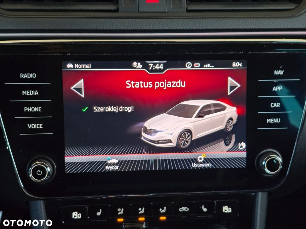 Skoda Superb 2.0 TDI SCR 4x4 Sportline DSG - 35