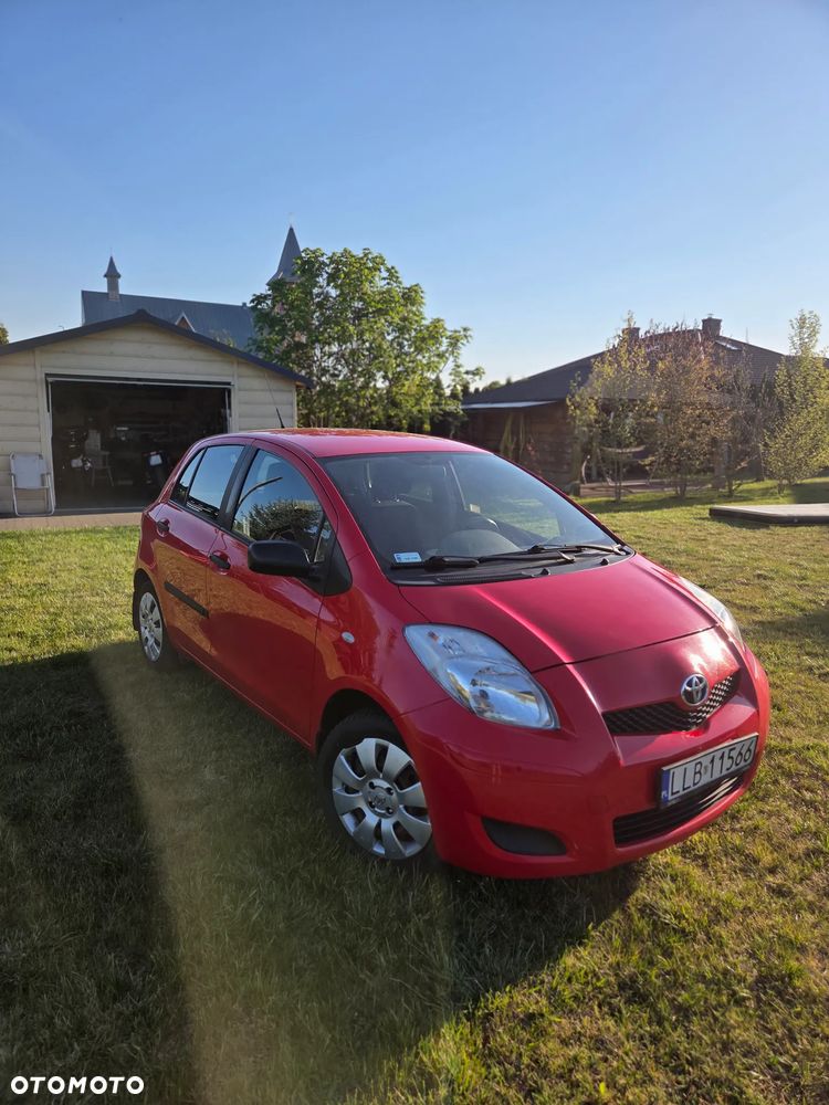 Toyota Yaris 1.3 Luna - 1