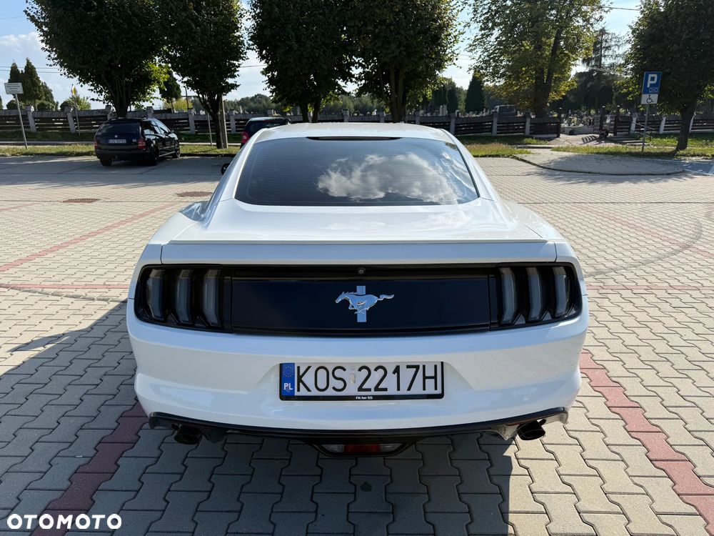Ford Mustang 3.7 V6 Premium - 3