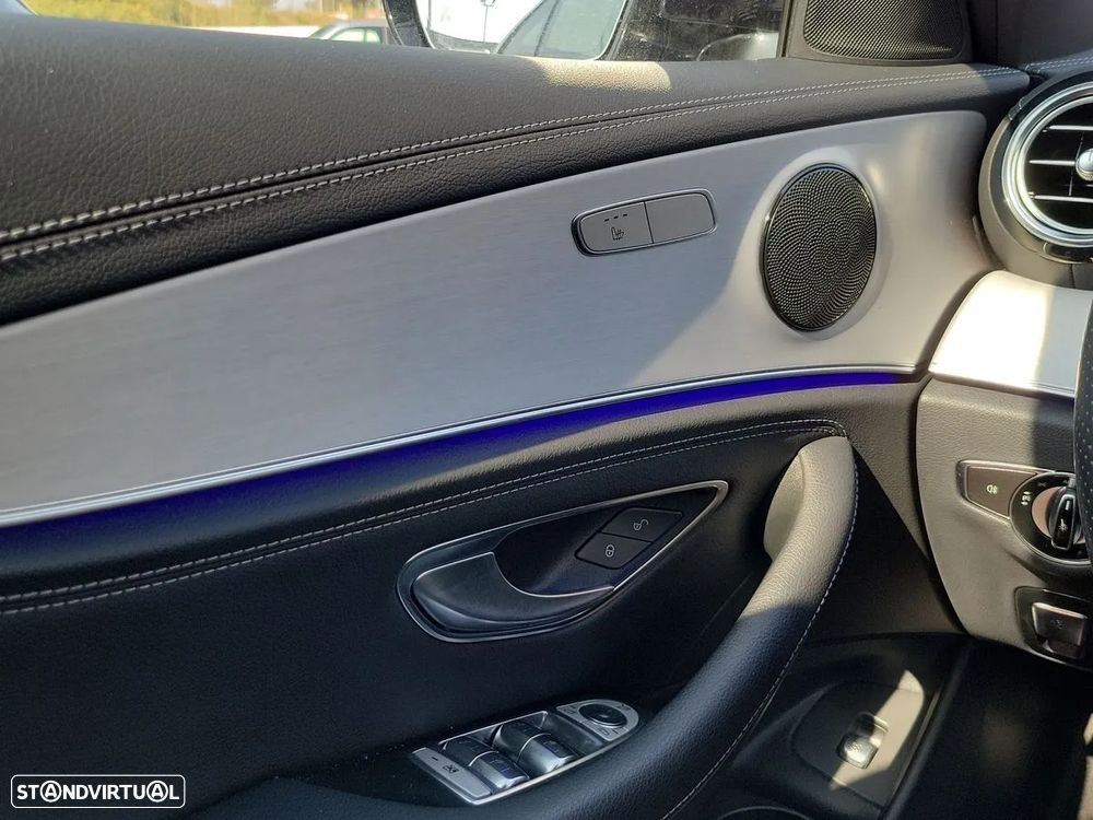 Mercedes-Benz E 300 de AMG Line - 24