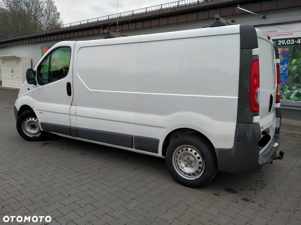 Opel Vivaro - 4