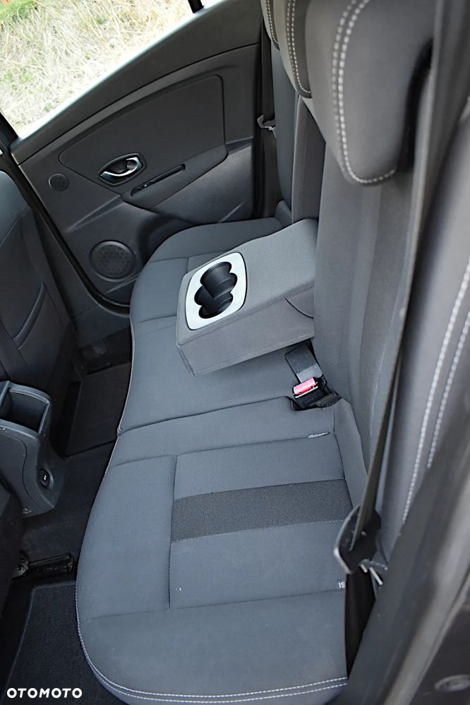 Renault Megane ENERGY dCi 110 Start & Stop Dynamique - 8