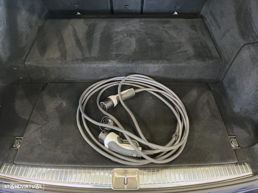 Mercedes-Benz E 300 de Avantgarde - 49
