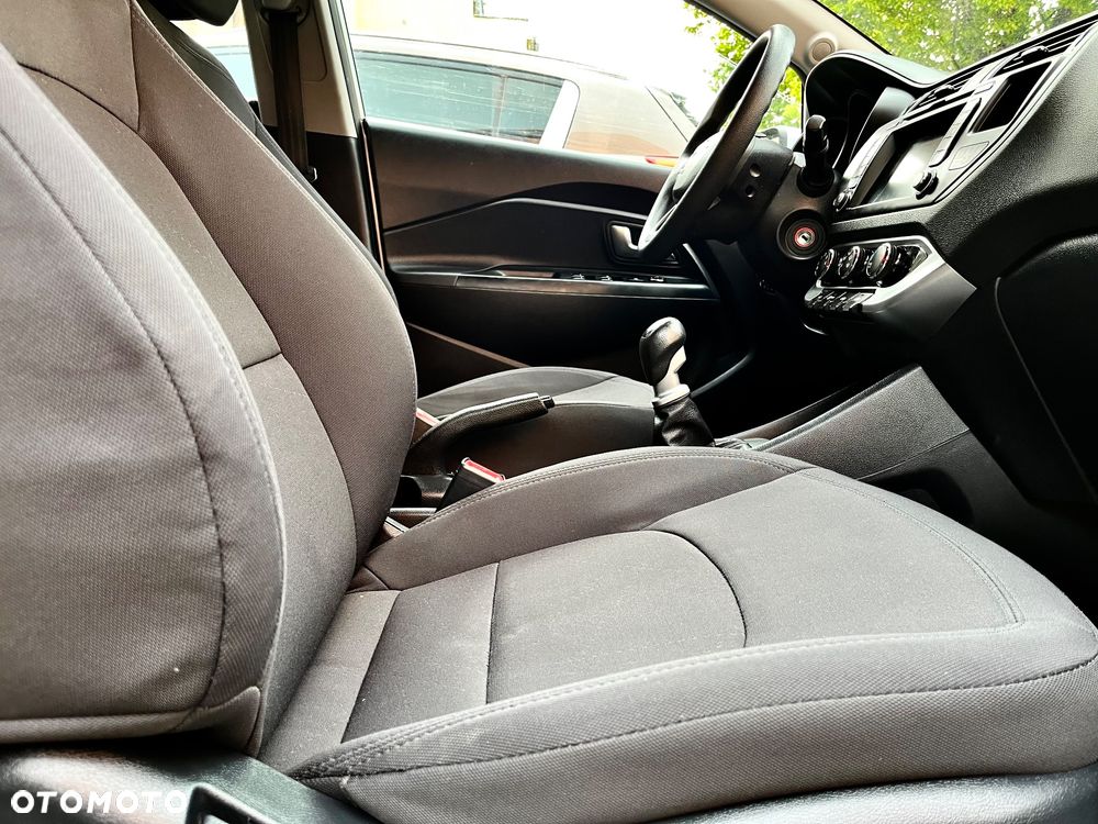 Kia Rio 1.4 Dream-Team Edition - 11