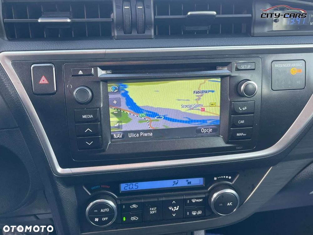 Toyota Auris - 21