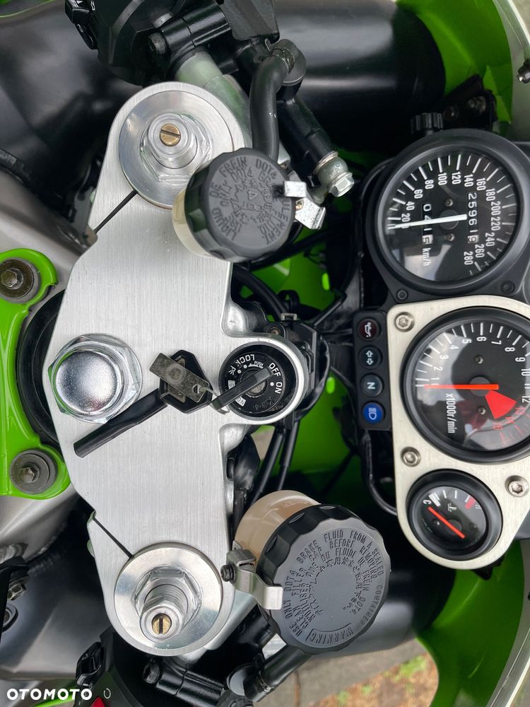 Kawasaki ZX - 11