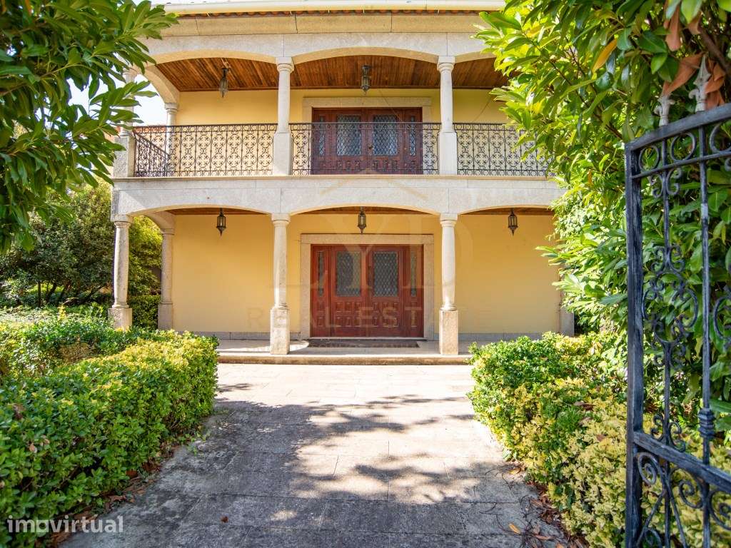 Moradia Senhorial com 6 Suites em Abragão, Penafiel | 704 m² de Con... - Grande imagem: 3/35