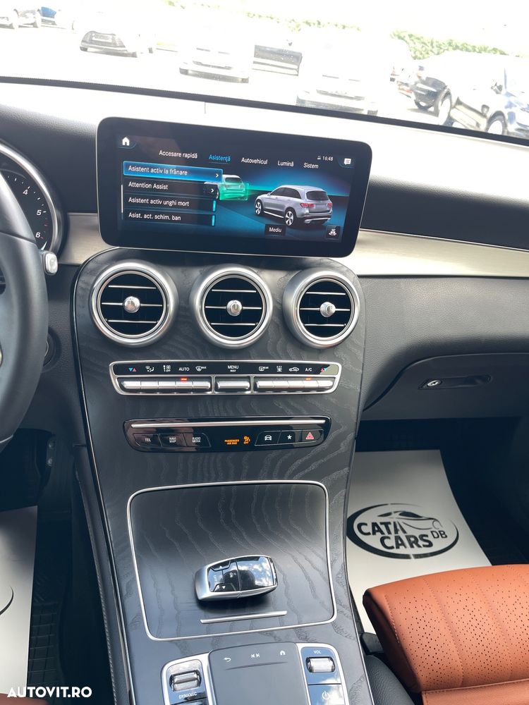 Mercedes-Benz GLC 300 d 4MATIC 9G-TRONIC - 35