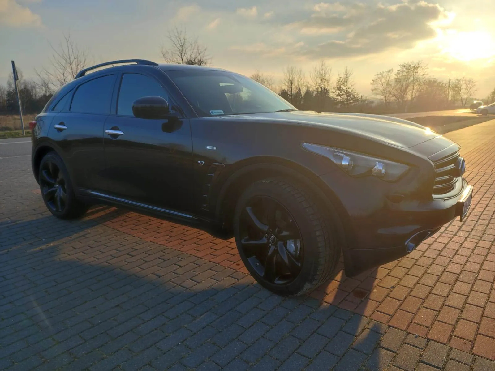 Infiniti QX70 3.7 S Premium - 2