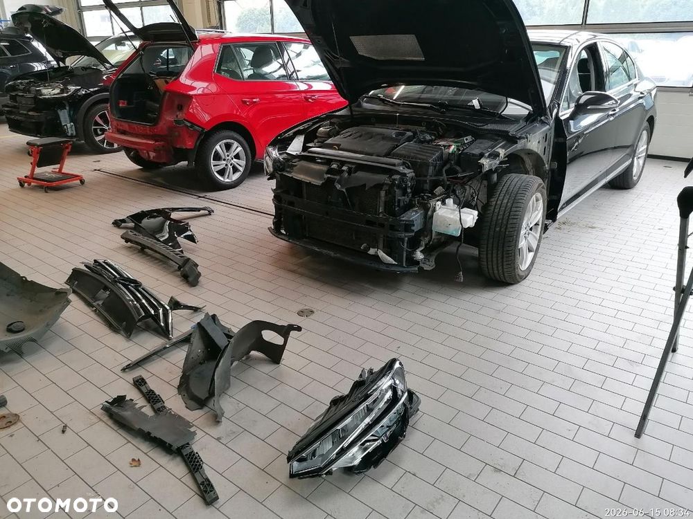 Volkswagen Passat 2.0 TDI Elegance DSG - 4