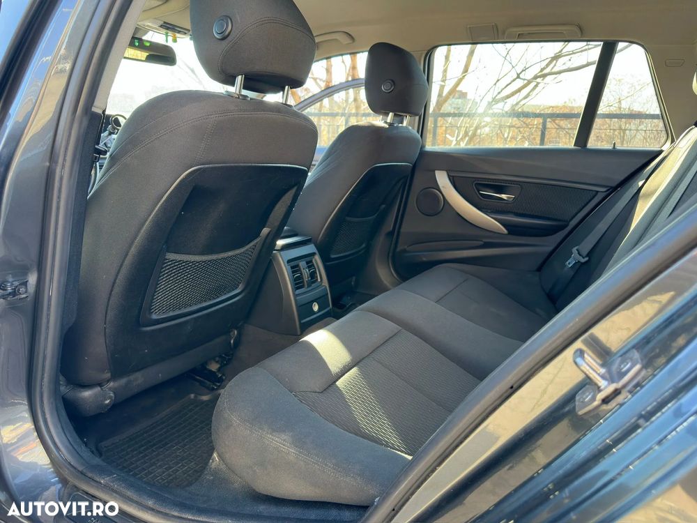 BMW Seria 3 318d Blue Performance - 13