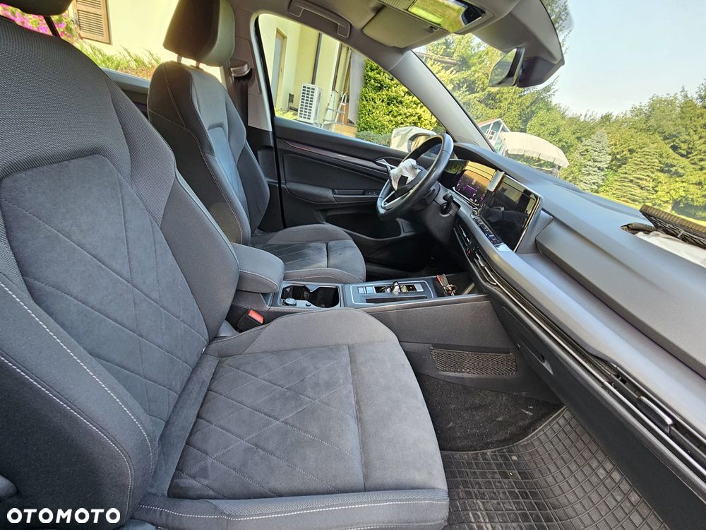 Volkswagen Golf 1.5 eTSI Style DSG - 20