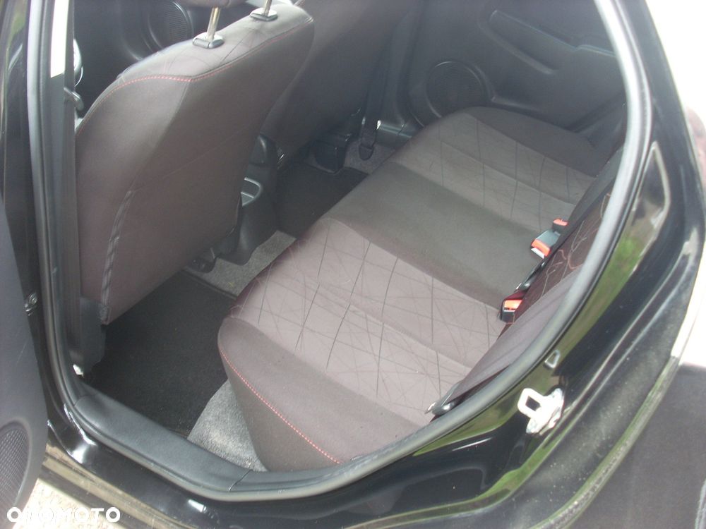 Mazda 2 1.3 Navi + - 13