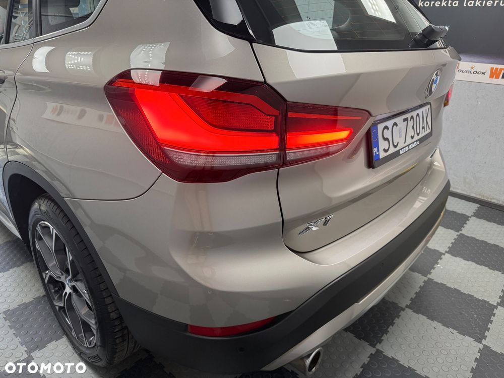 BMW X1 xDrive20i - 22