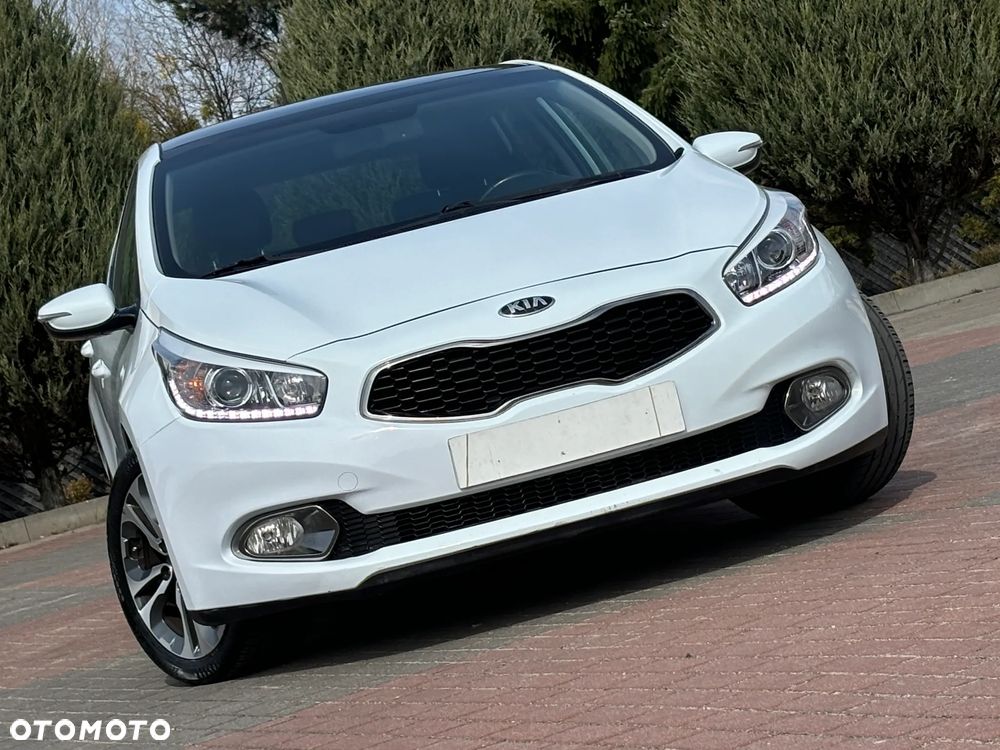 Kia Ceed 1.6 GDI DCT Platinum Edition - 8