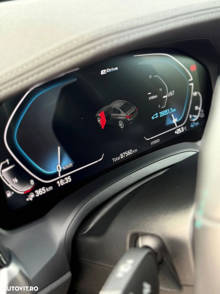 BMW Seria 3 330e xDrive Aut. Luxury Line - 7