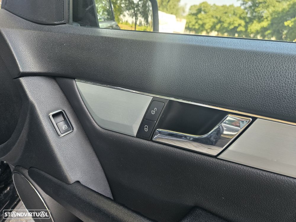 Mercedes-Benz C 250 - 24