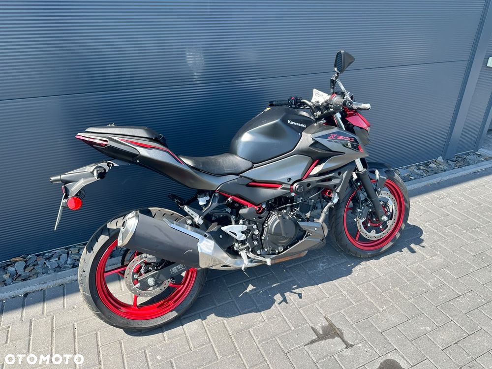 Kawasaki Z - 4