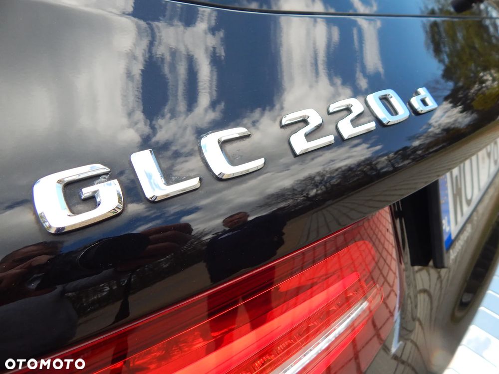 Mercedes-Benz GLC - 33