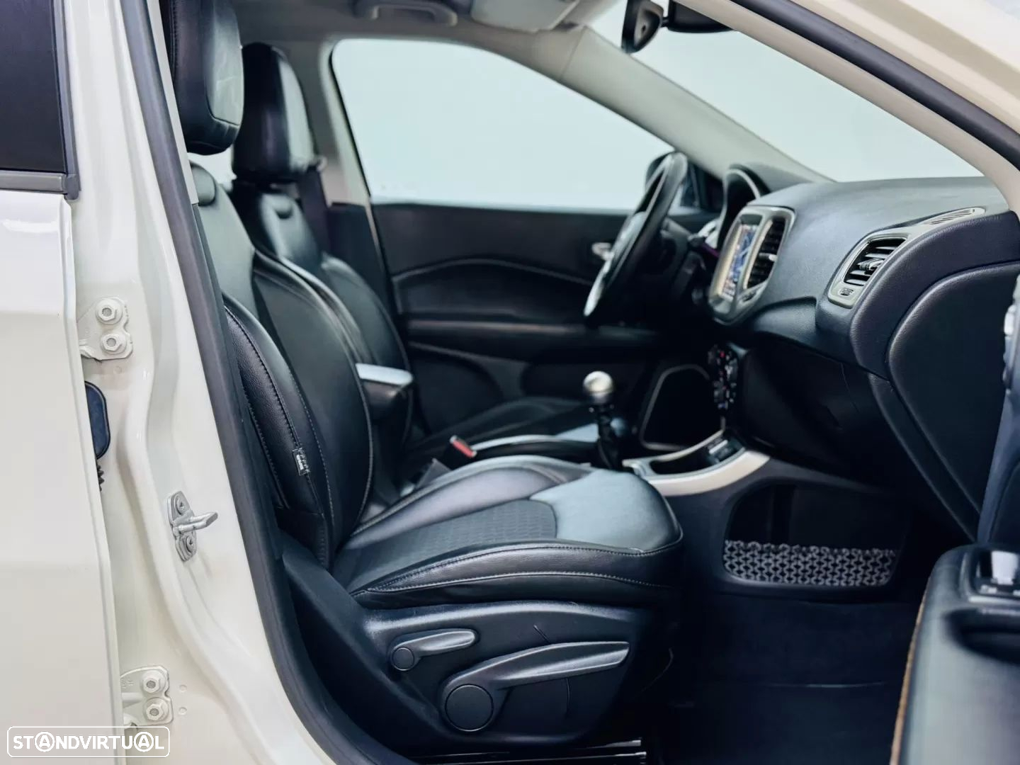 Jeep Compass 1.6 M-Jet Longitude Plus - 48