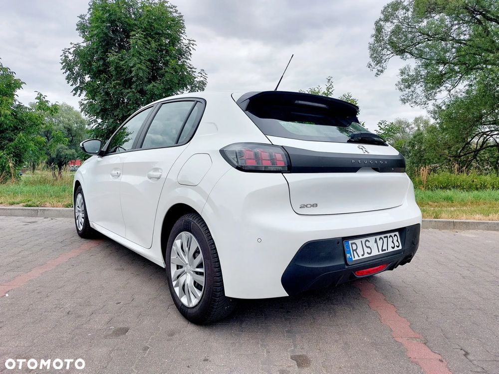Peugeot 208 - 16