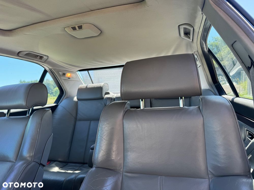 BMW Seria 7 735i L - 11