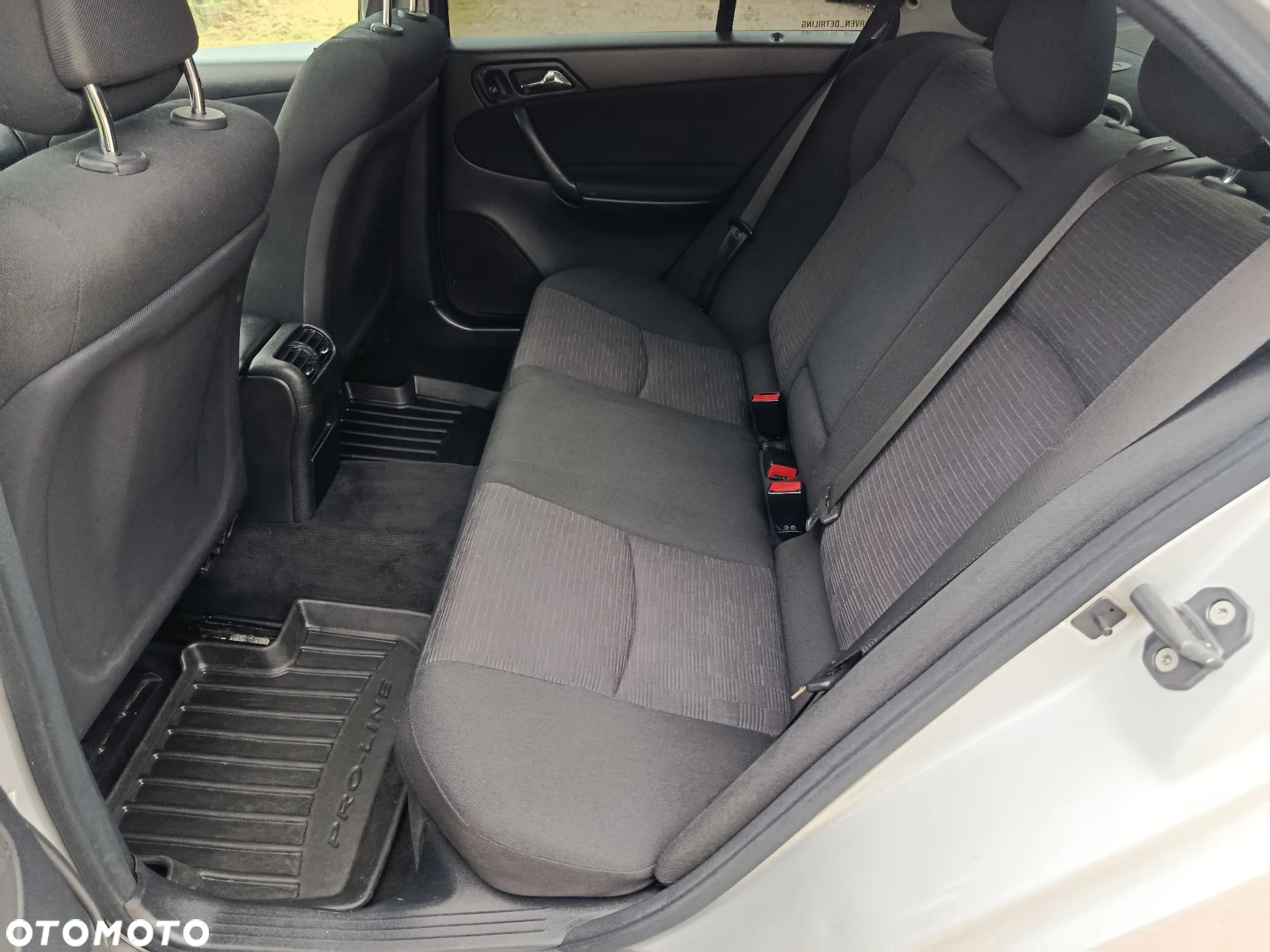 Mercedes-Benz Klasa C 180 T Kompressor Automatik Elegance Sport Edition + - 14